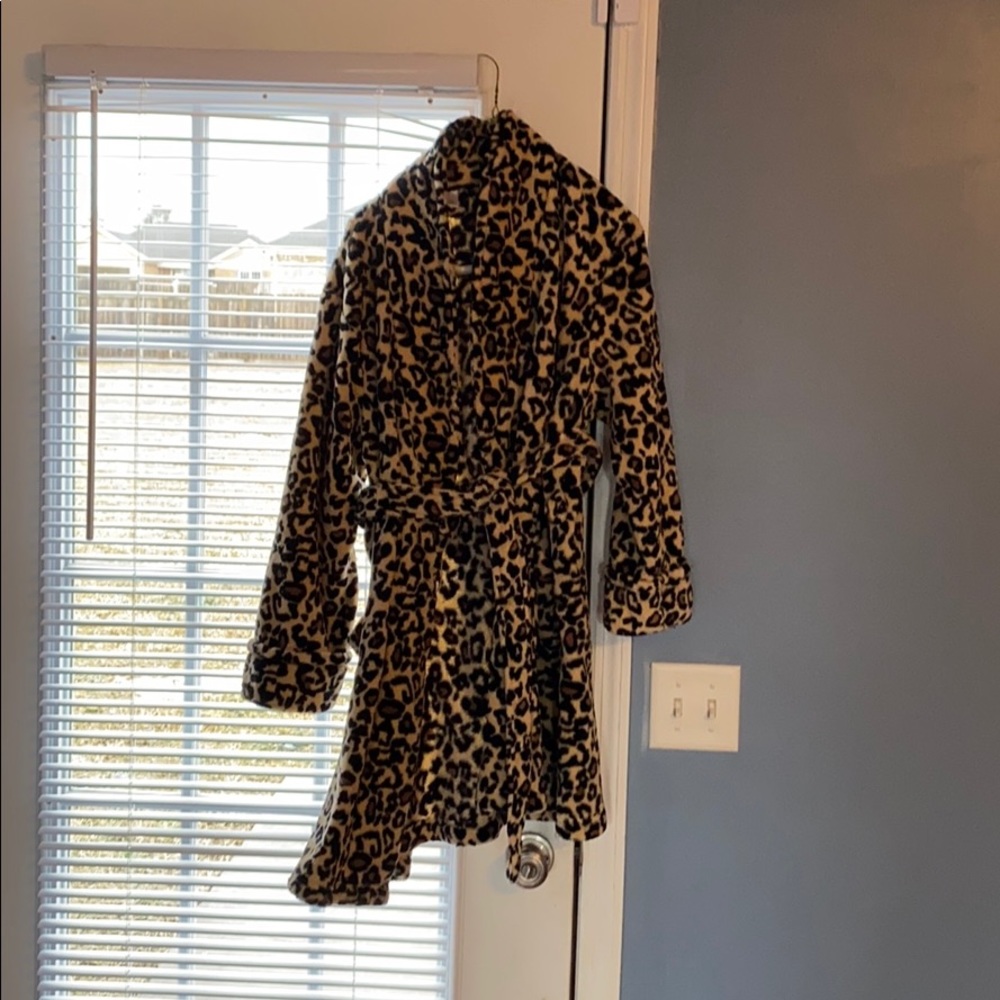 Fuzzy Leopard Robe